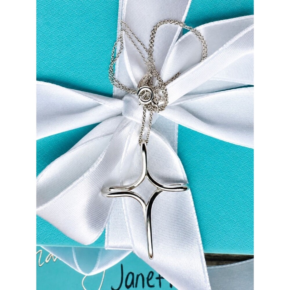 Tiffany & Co Elsa Peretti Infiniti Cross Necklace in Silver, 16 inch